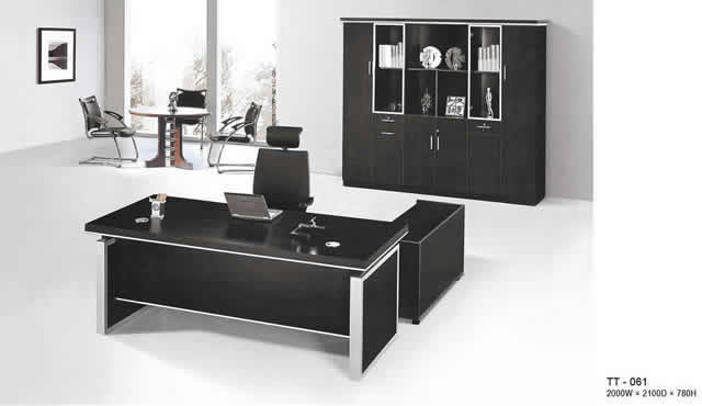 �����k����TT-061